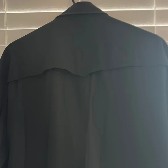 Casual Black Short Sleeve Button Down Shirt - Picture 3 of 6